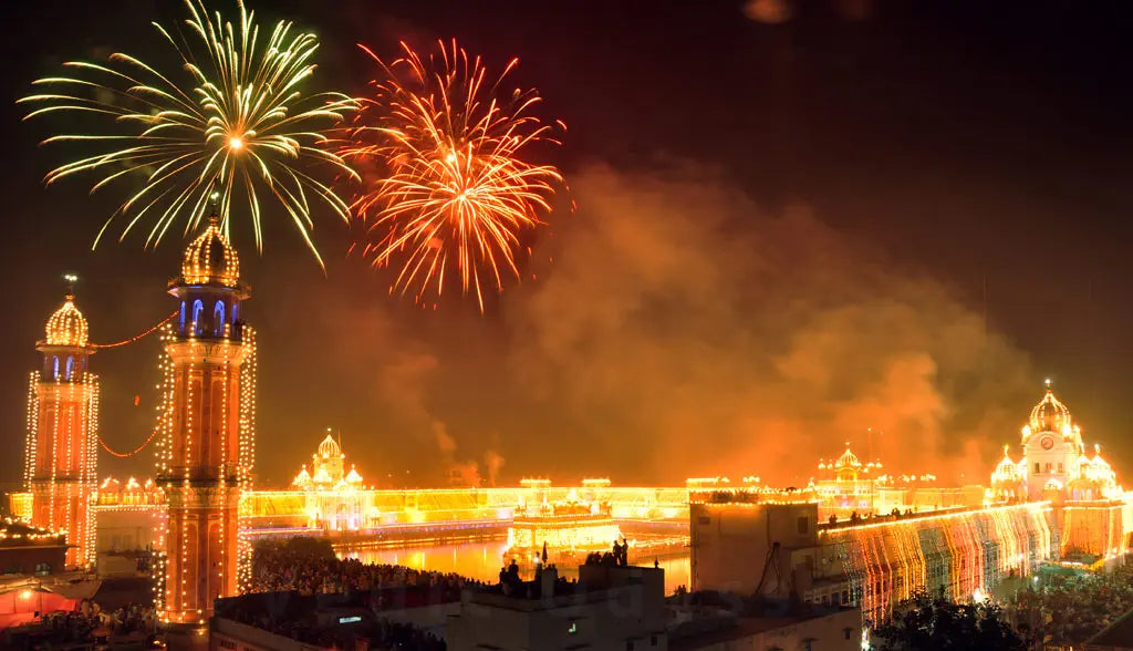 Bandi Chhor fireworks at Harmandir Sahib gurdwara