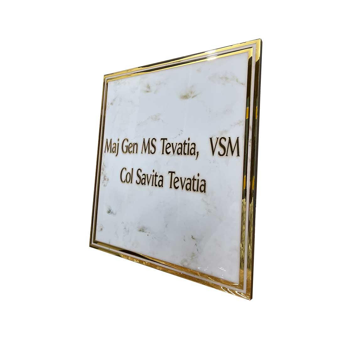 Tevatia - Marble White and Gold Resin Nameplate