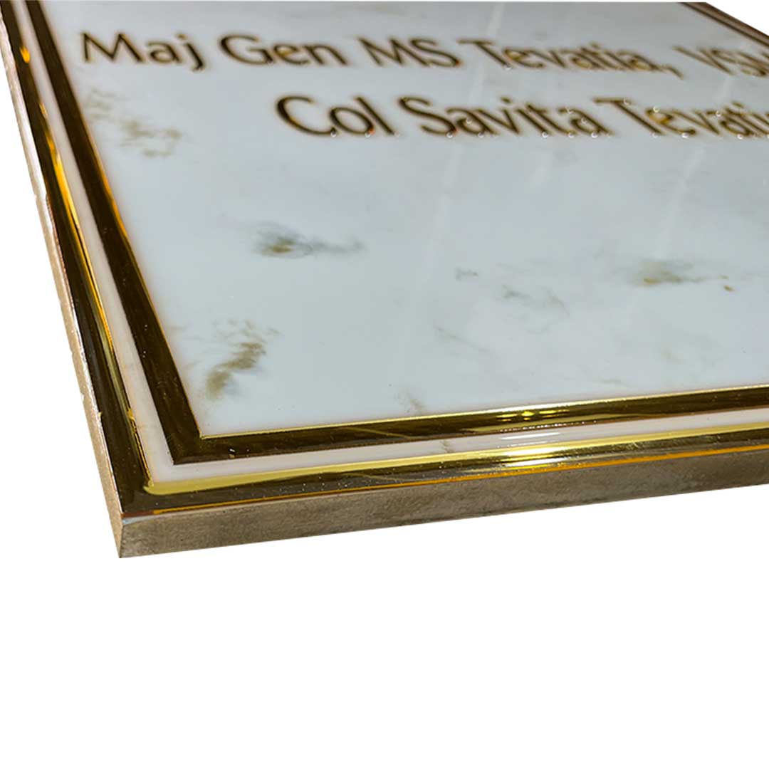 Tevatia - Marble White and Gold Resin Nameplate