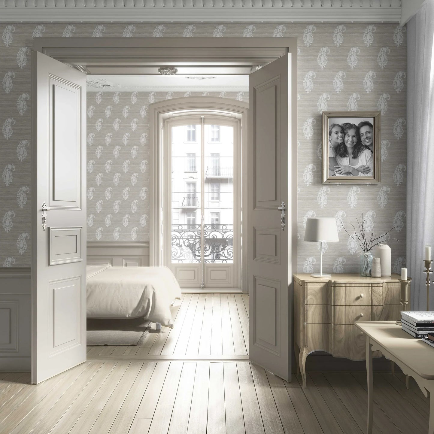 Paisley Court Wallpaper - Linen Etching