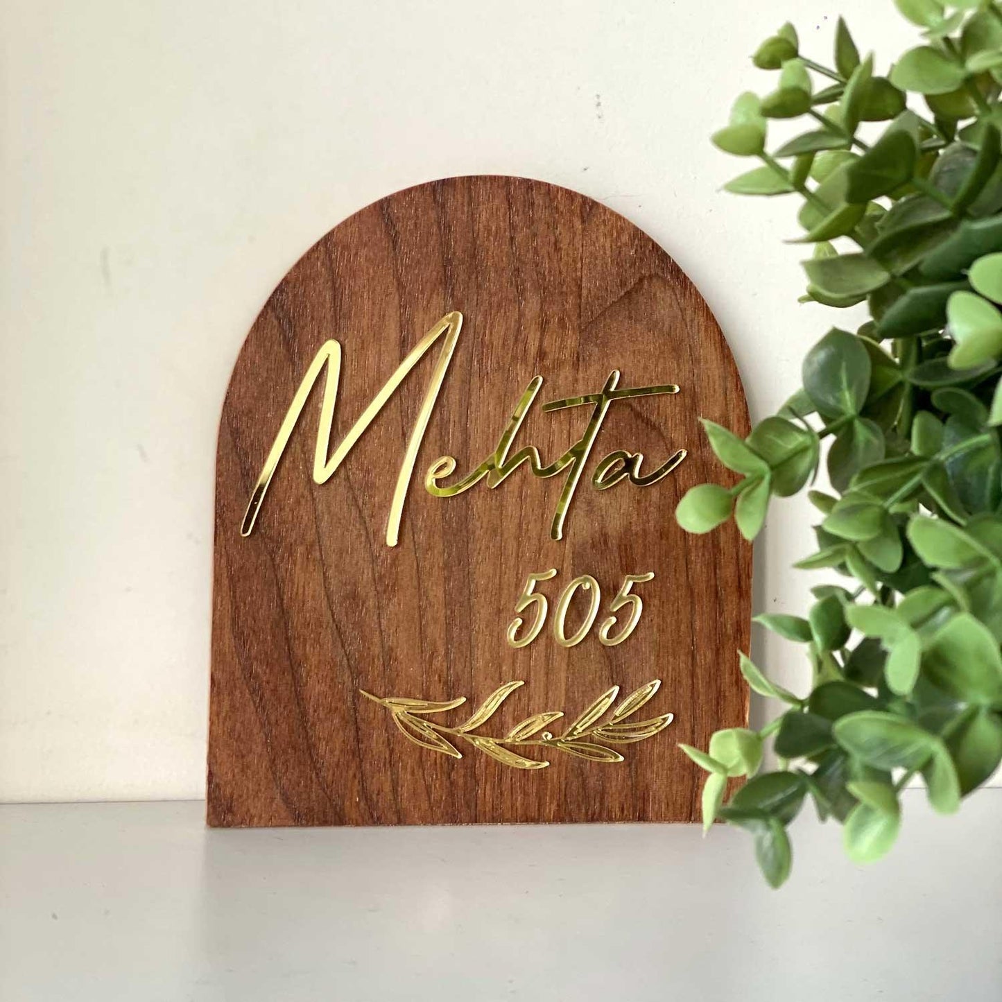 Miniature Simple Arched Nameplate