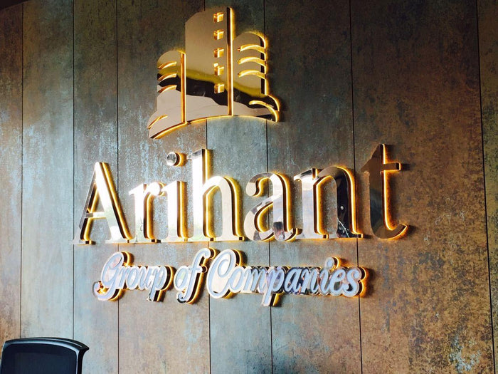 Outdoor business sign board