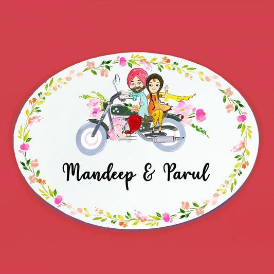 Lovely Couple - Hand-painted Customized Name Plate - Oval