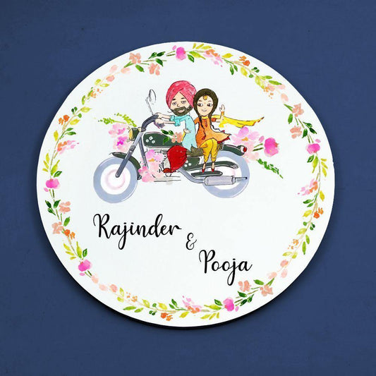 Lovely Couple - Hand-painted Customized Name Plate - Round