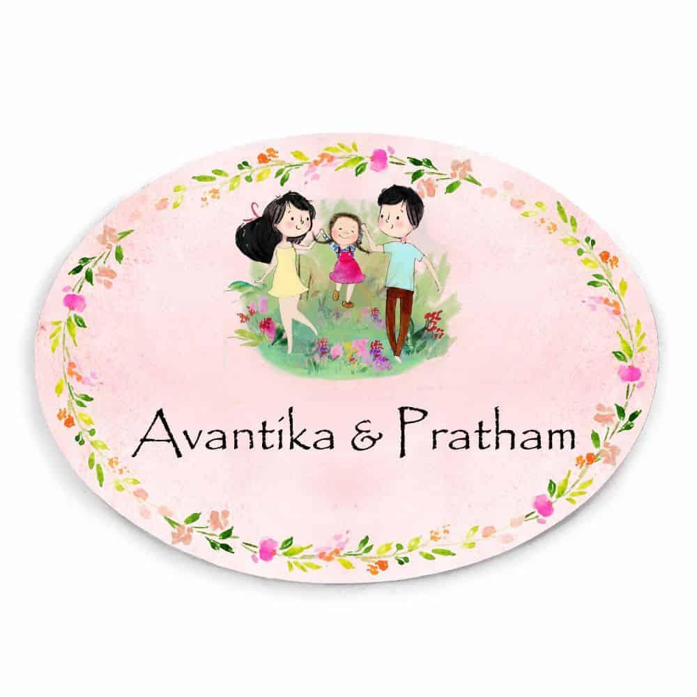 Hand-painted Customized Name Plate - Playing Family of 3 - Oval