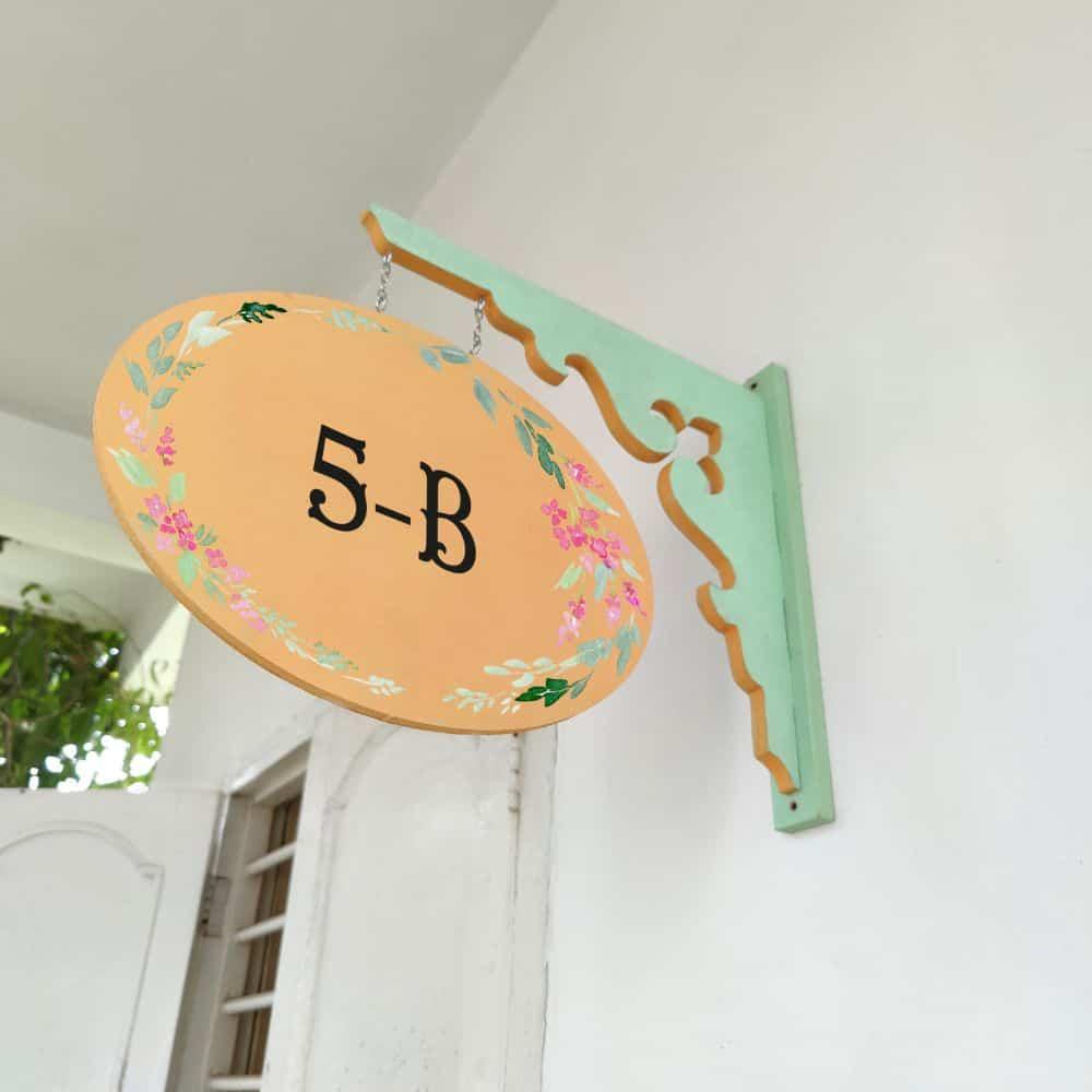 Hand-painted Hanging Name Plate - Mint Green Oval Yellow