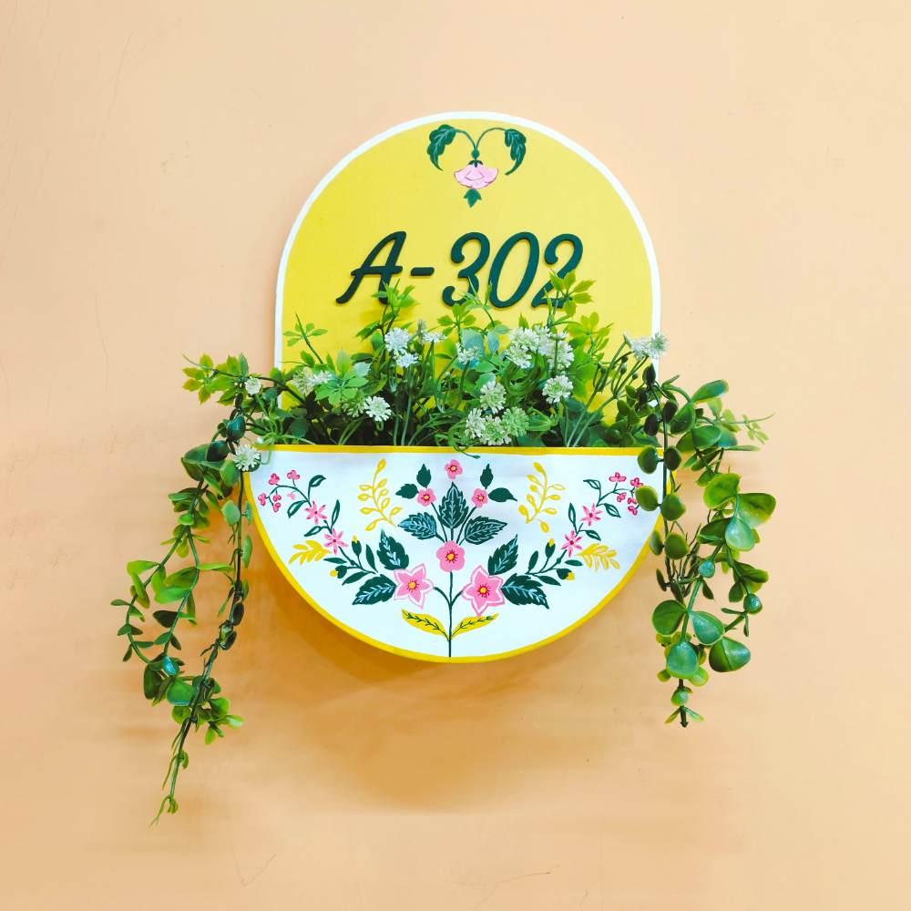 Round Planter Name Plate - Sunny Yellow & Blue