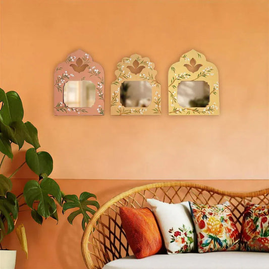 Sunheri Mirror Set