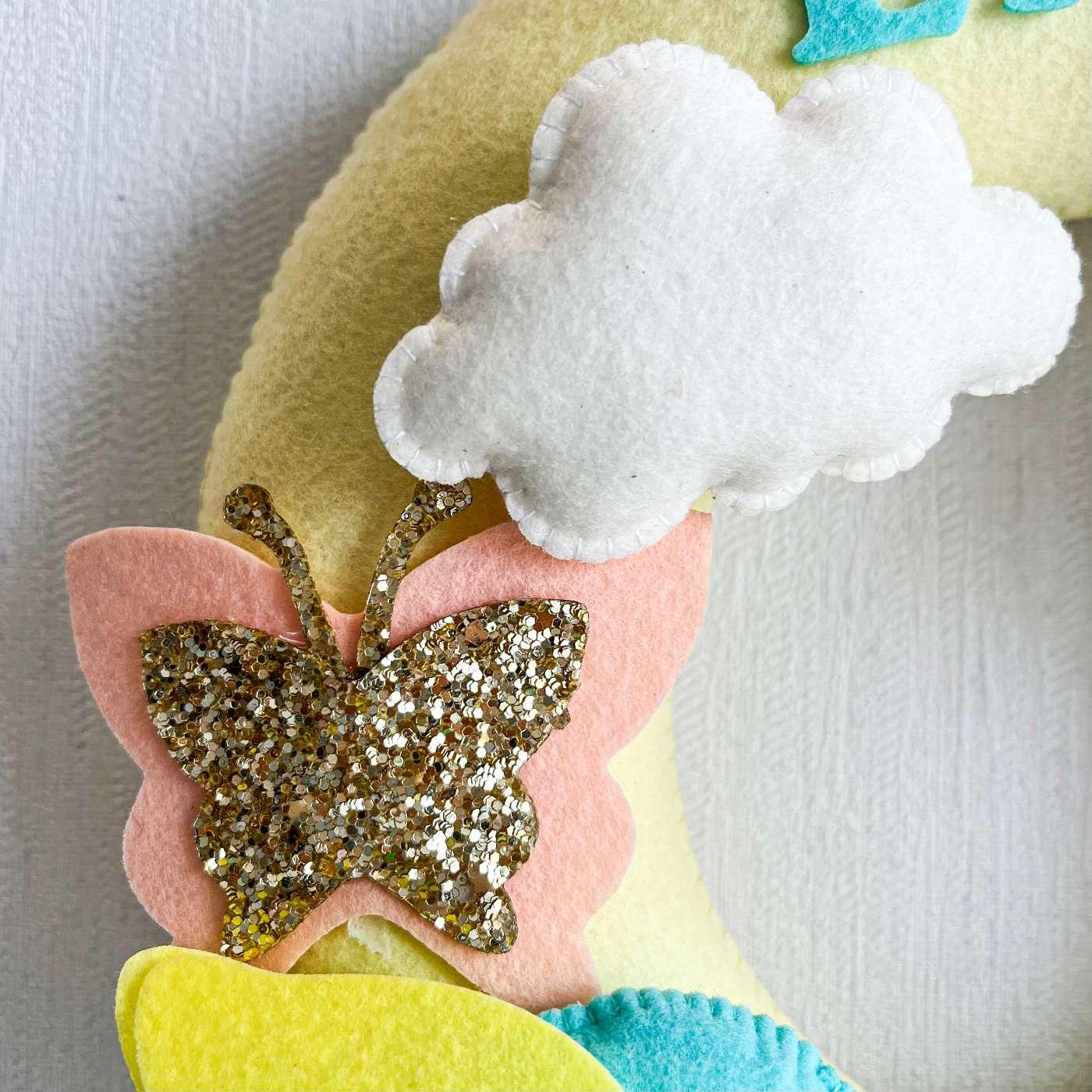 Chirping Songbird Name Hanging