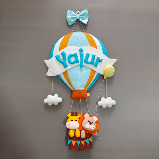 Lion & Giraffe in a Hot Air Balloon - Felt Name Plate