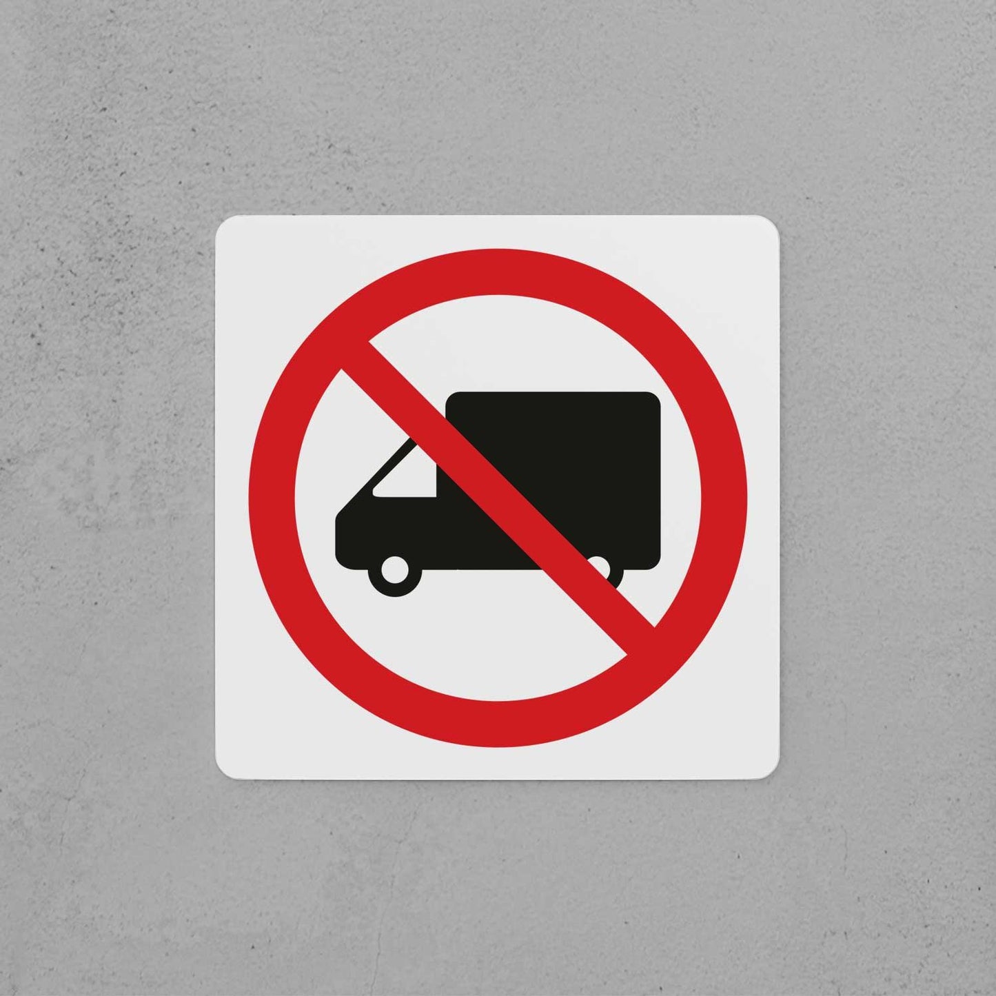 No Heavy Vehicles Sign - Housenama