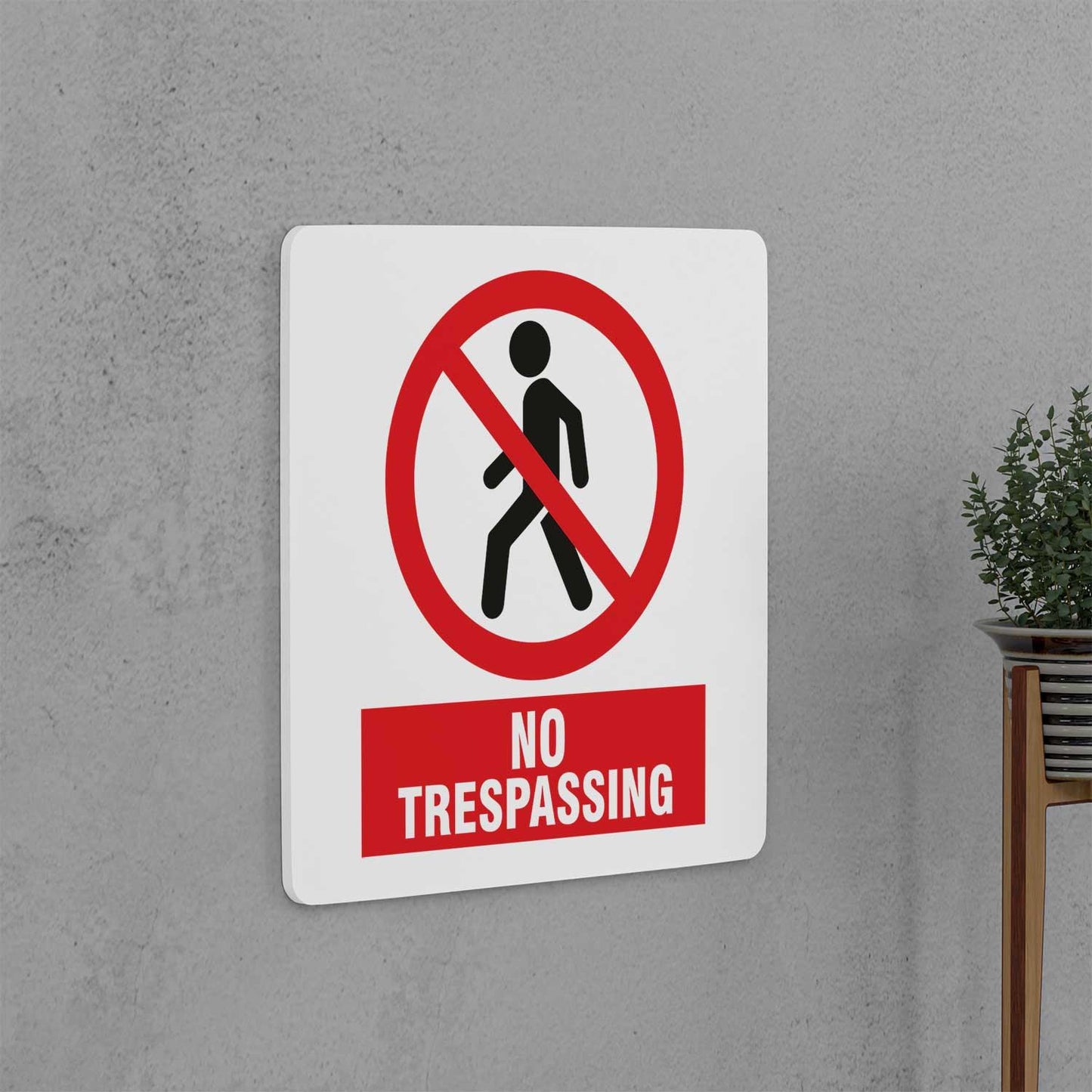 No Trespassing Sign - Housenama